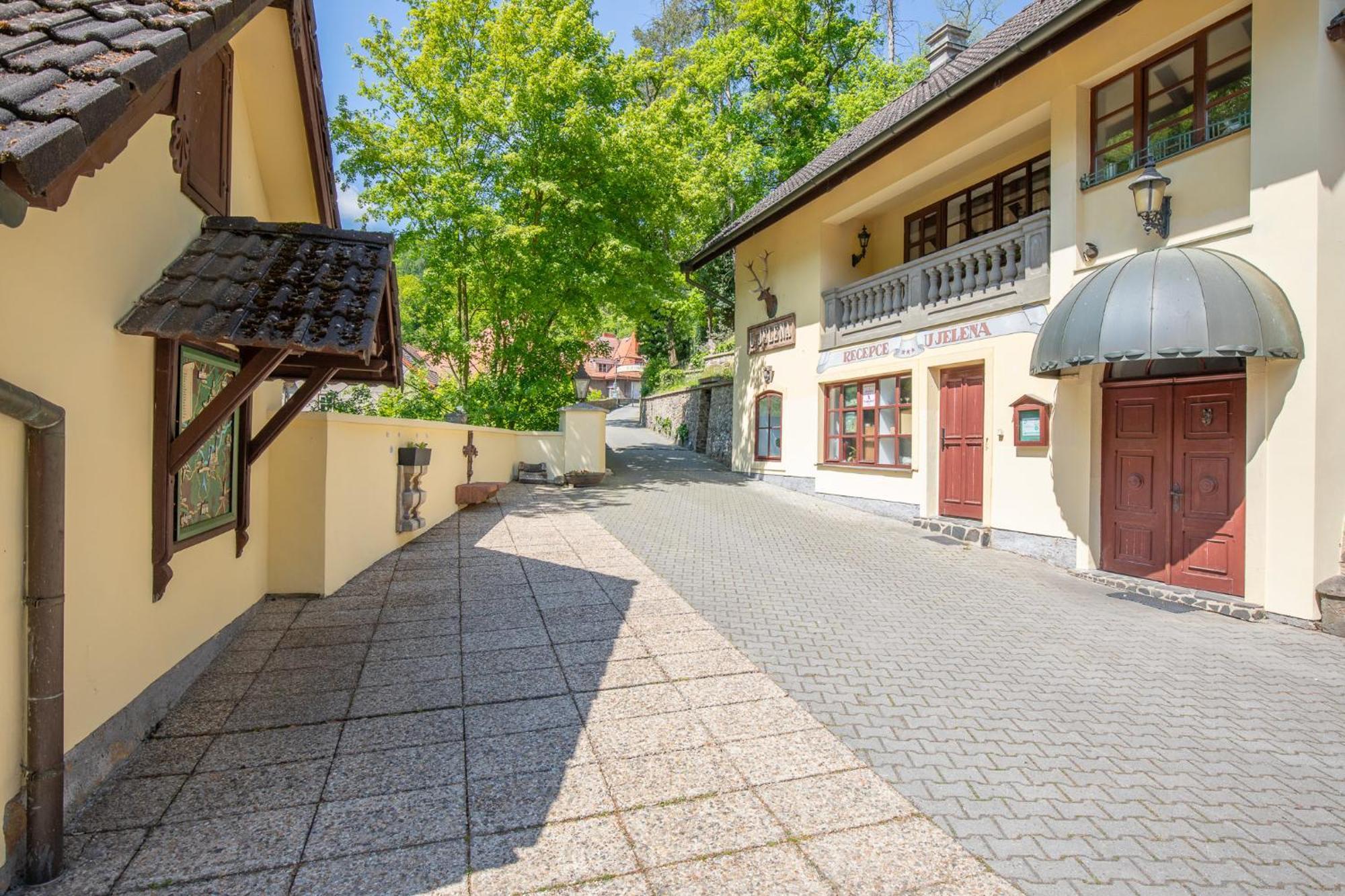 Resort U Jelena Krivoklát Exterior foto