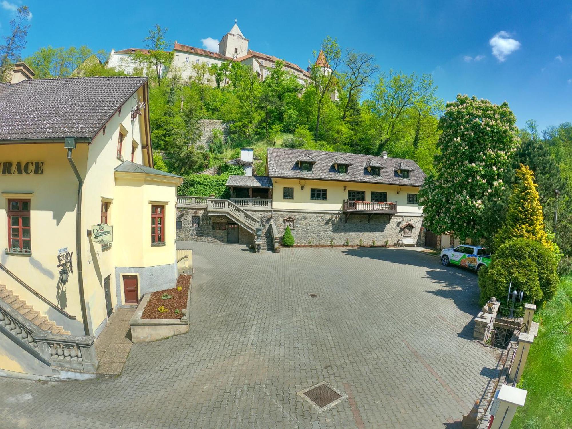 Resort U Jelena Krivoklát Exterior foto